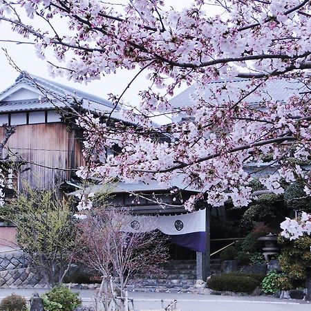 Готель Hitomaru Kadan Акаші Екстер'єр фото